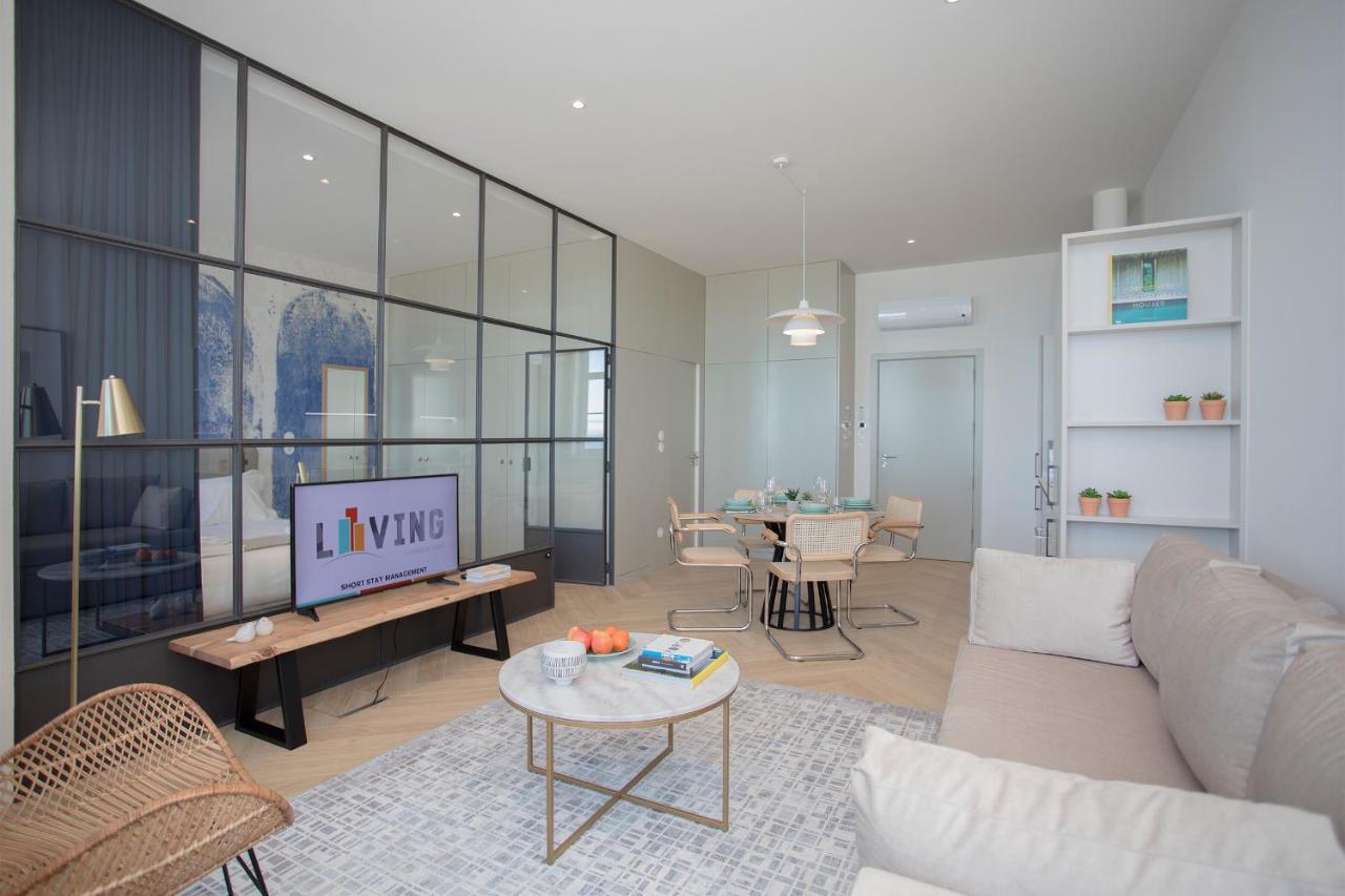 Liiiving In Porto - Luxury Beachfront Apartments Buitenkant foto