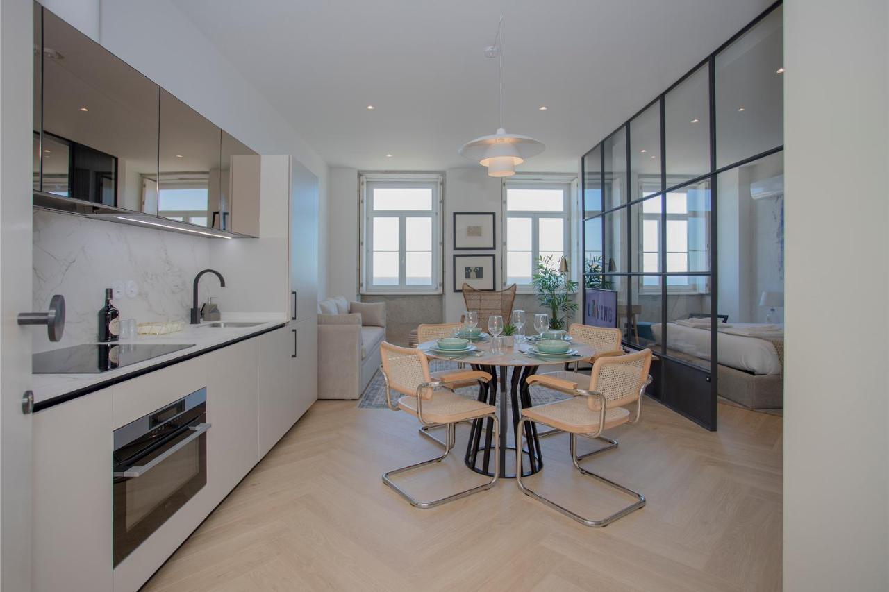 Liiiving In Porto - Luxury Beachfront Apartments Buitenkant foto