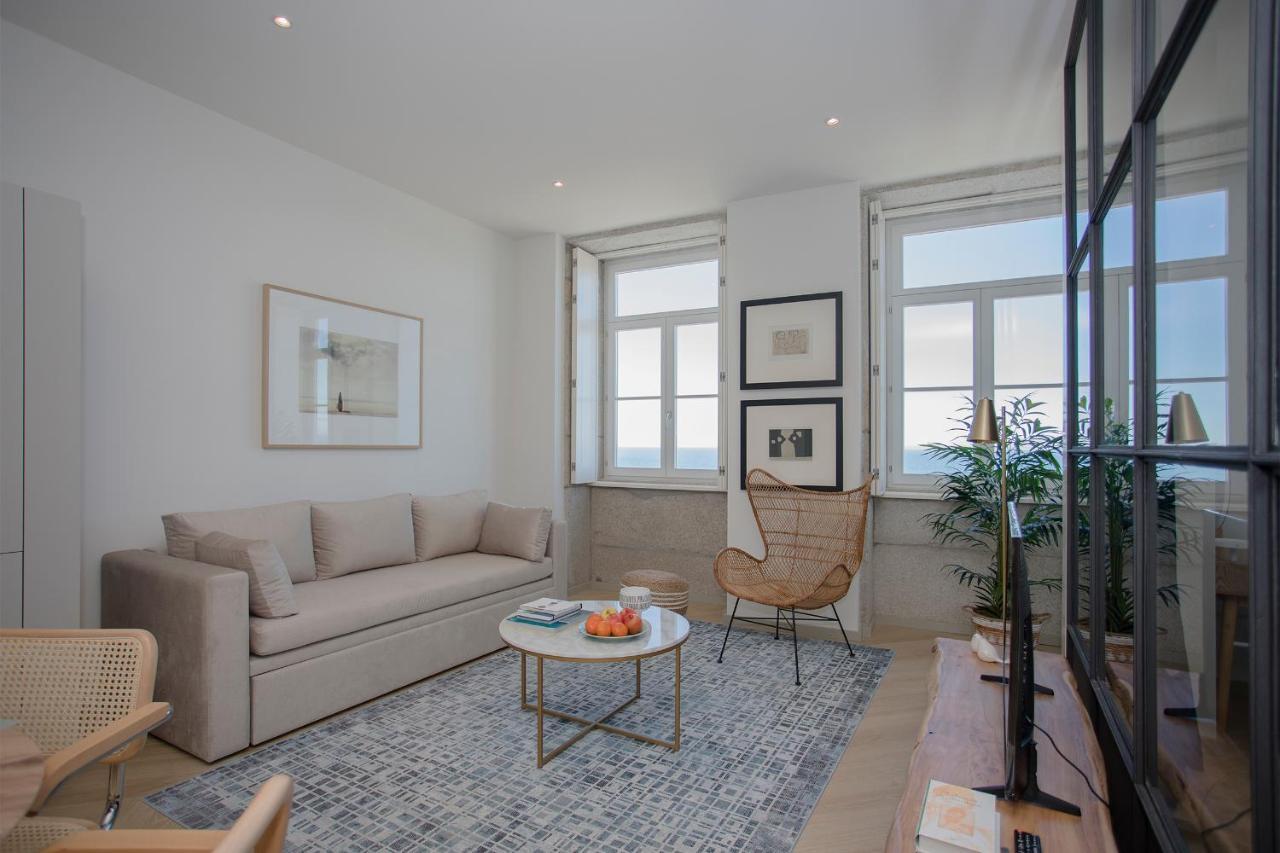 Liiiving In Porto - Luxury Beachfront Apartments Buitenkant foto