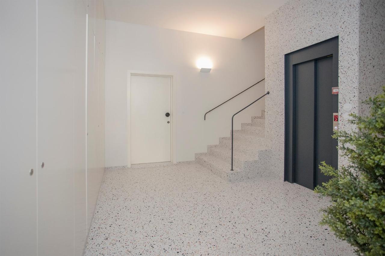 Liiiving In Porto - Luxury Beachfront Apartments Buitenkant foto