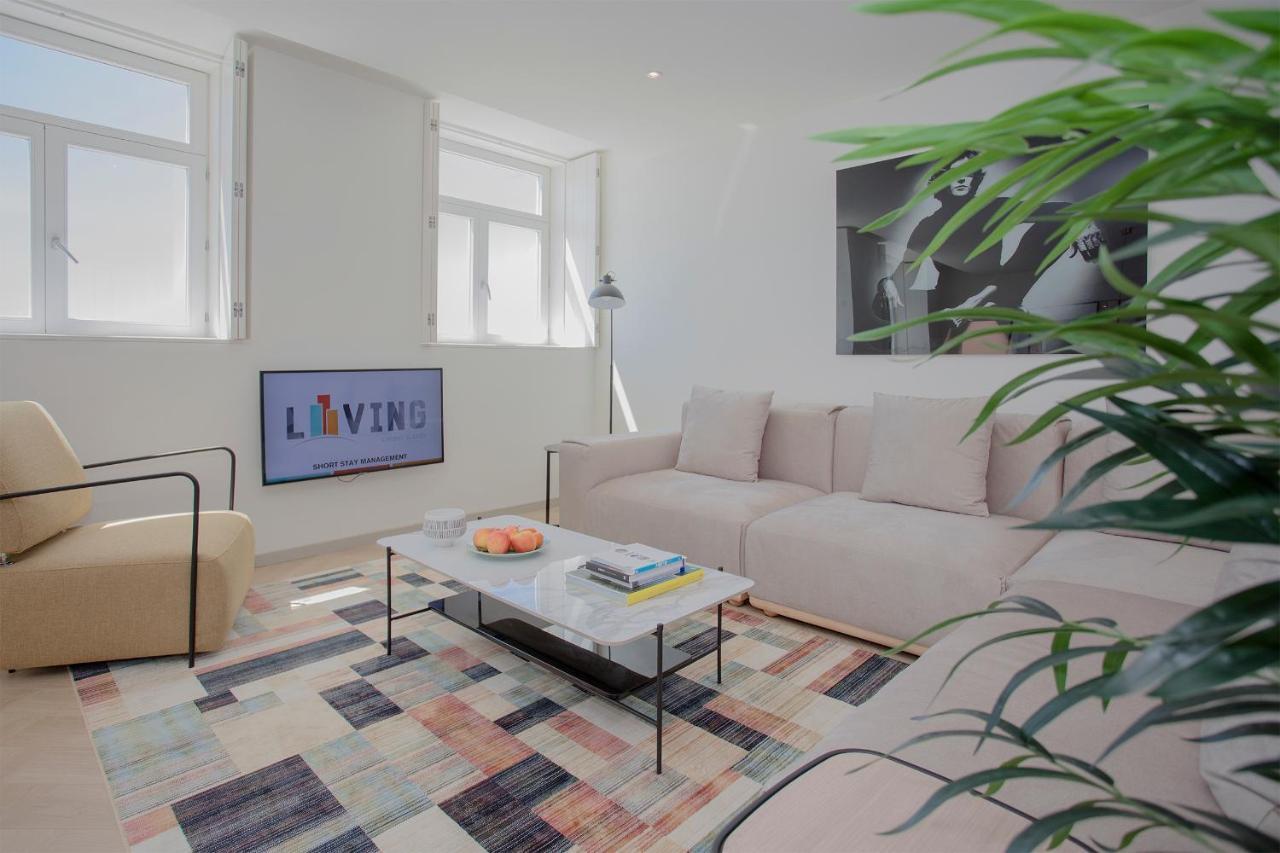 Liiiving In Porto - Luxury Beachfront Apartments Buitenkant foto