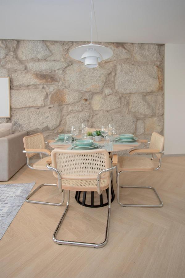 Liiiving In Porto - Luxury Beachfront Apartments Buitenkant foto