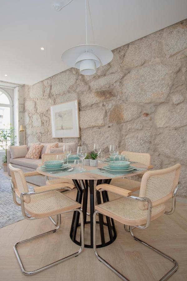 Liiiving In Porto - Luxury Beachfront Apartments Buitenkant foto