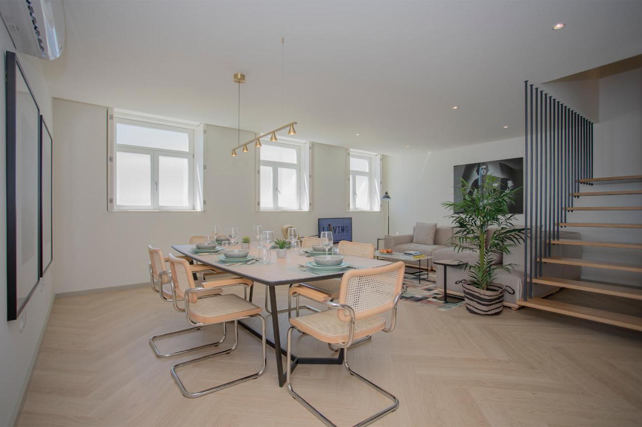 Liiiving In Porto - Luxury Beachfront Apartments Buitenkant foto
