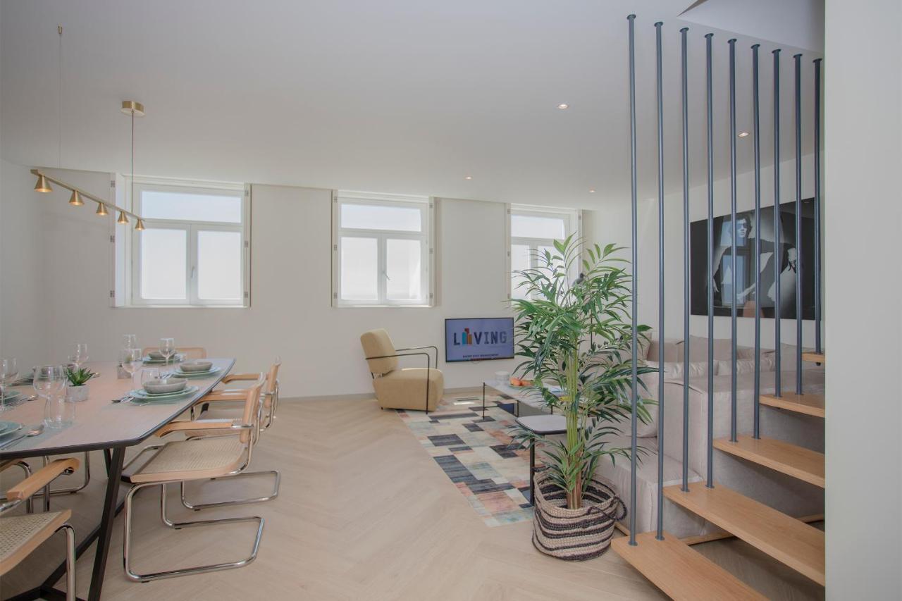 Liiiving In Porto - Luxury Beachfront Apartments Buitenkant foto