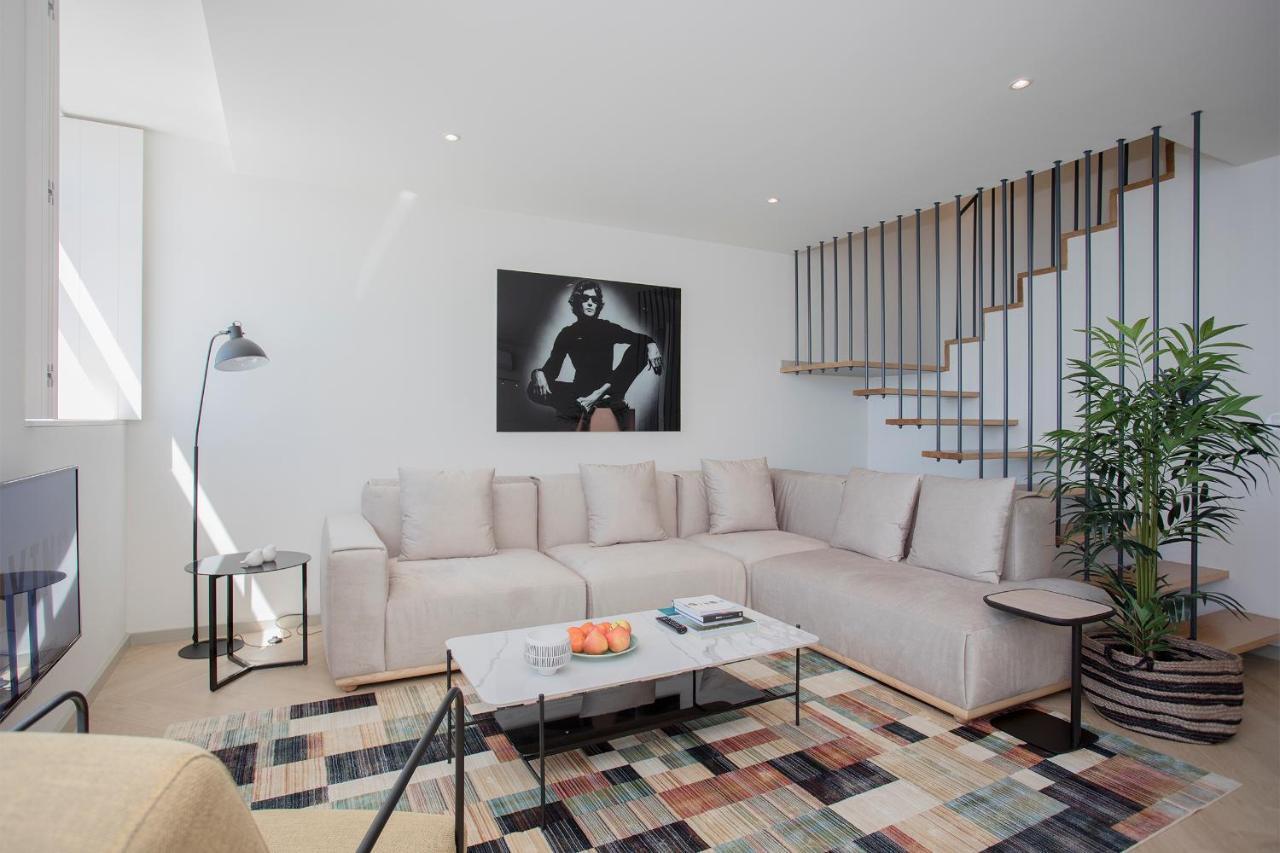Liiiving In Porto - Luxury Beachfront Apartments Buitenkant foto