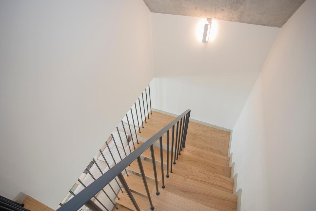 Liiiving In Porto - Luxury Beachfront Apartments Buitenkant foto