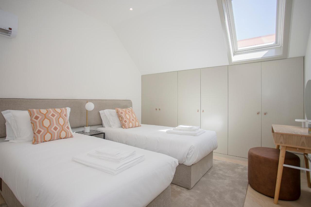 Liiiving In Porto - Luxury Beachfront Apartments Buitenkant foto